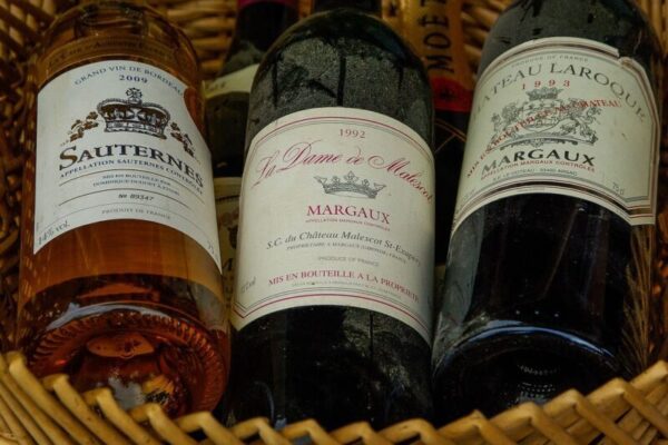A picture of Bordeaux wine bottles.